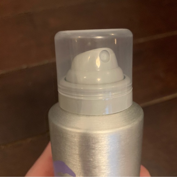 Monat Studio One. Glossy Shine Mist. Never used. 4.6 ounces - Picture 4 of 7